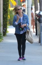 SARAH MICHELLE GELLAR Out and About in Santa Monica 04/29/2015