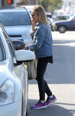 SARAH MICHELLE GELLAR Out and About in Santa Monica 04/29/2015