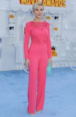 SCARLETT JOHANSSON at 2015 MTV Movie Awards in Los Angeles