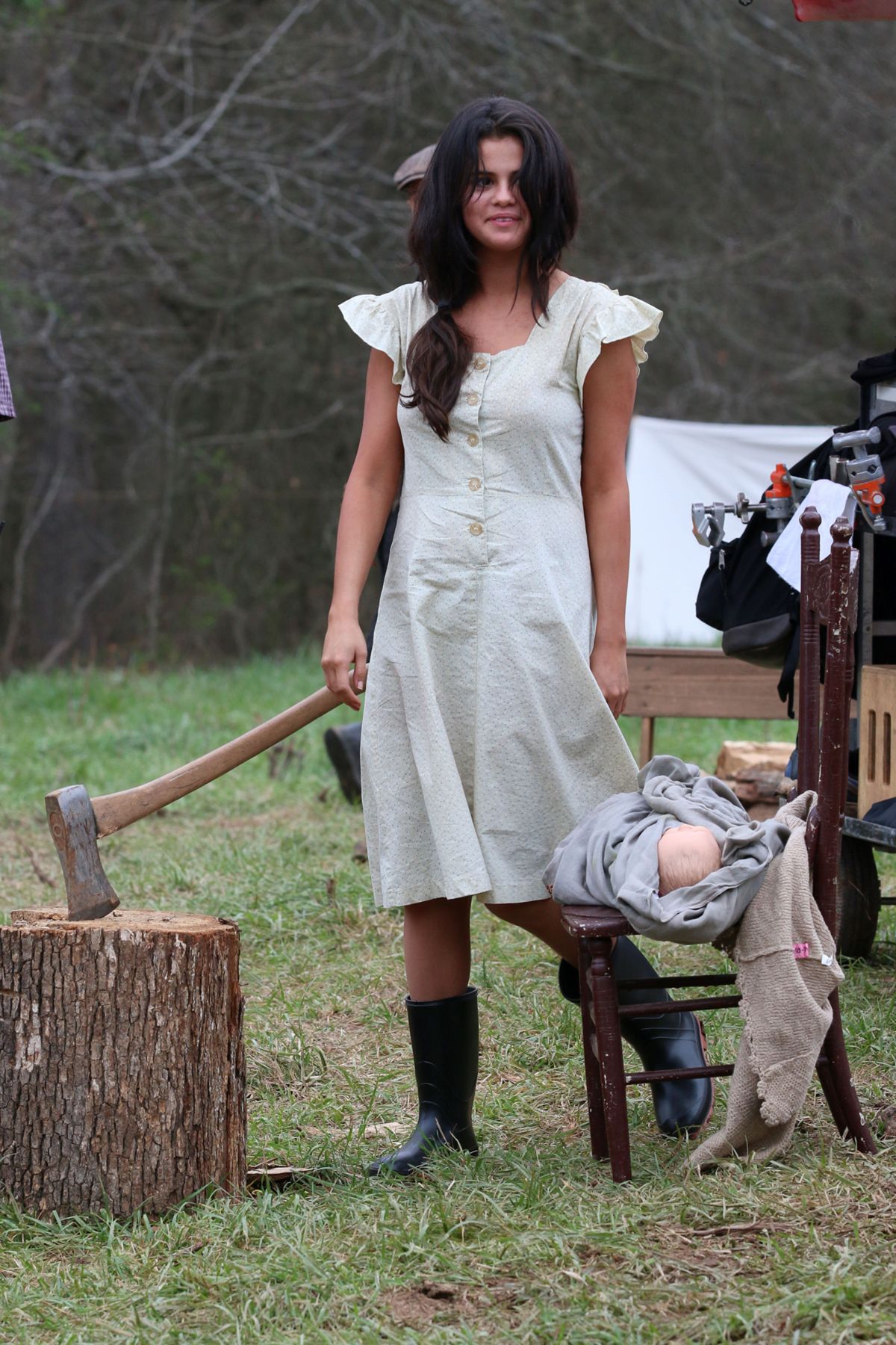 SELENA GOMEZ on the Set of Dubious Battle in Atlanta SELENA GOMEZ on the Set of Dubious Battle in Atlanta