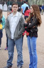 SHAILENE WOODLEY on the Set of Oliver Stone