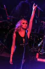 TAYLOR MOMSEN Performs at The Ryman Auditorium