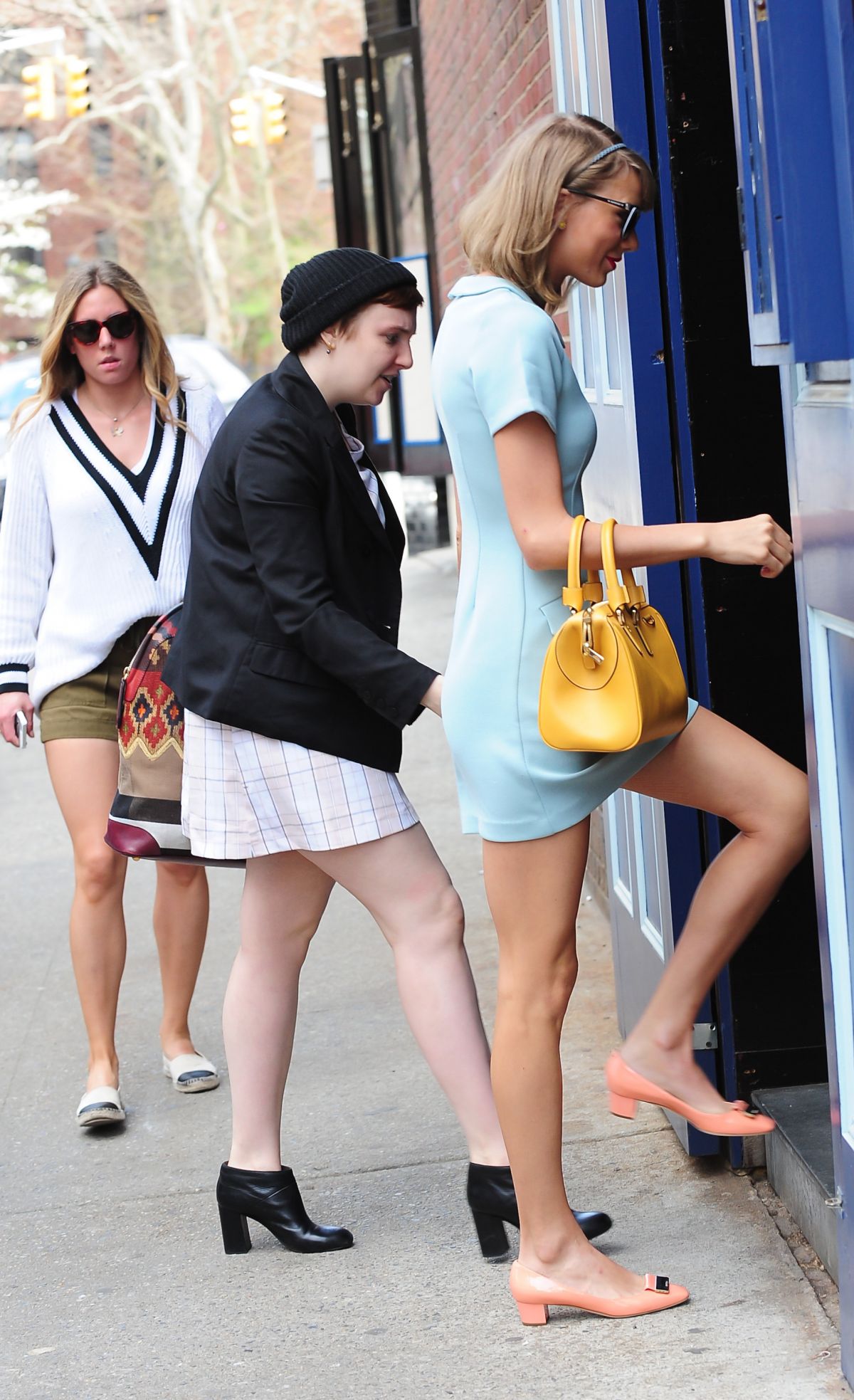 Taylor Swift And Lena Dunham Out And About In New York Hawtcelebs