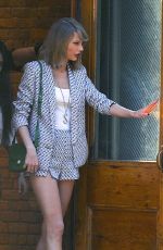 TAYLOR SWIFT Out and About in New York 04/18/2015