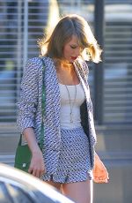 TAYLOR SWIFT Out and About in New York 04/18/2015