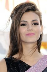 VICTORIA JUSTICE at 2015 MTV Movie Awards in Los Angeles