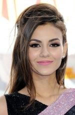 VICTORIA JUSTICE at 2015 MTV Movie Awards in Los Angeles