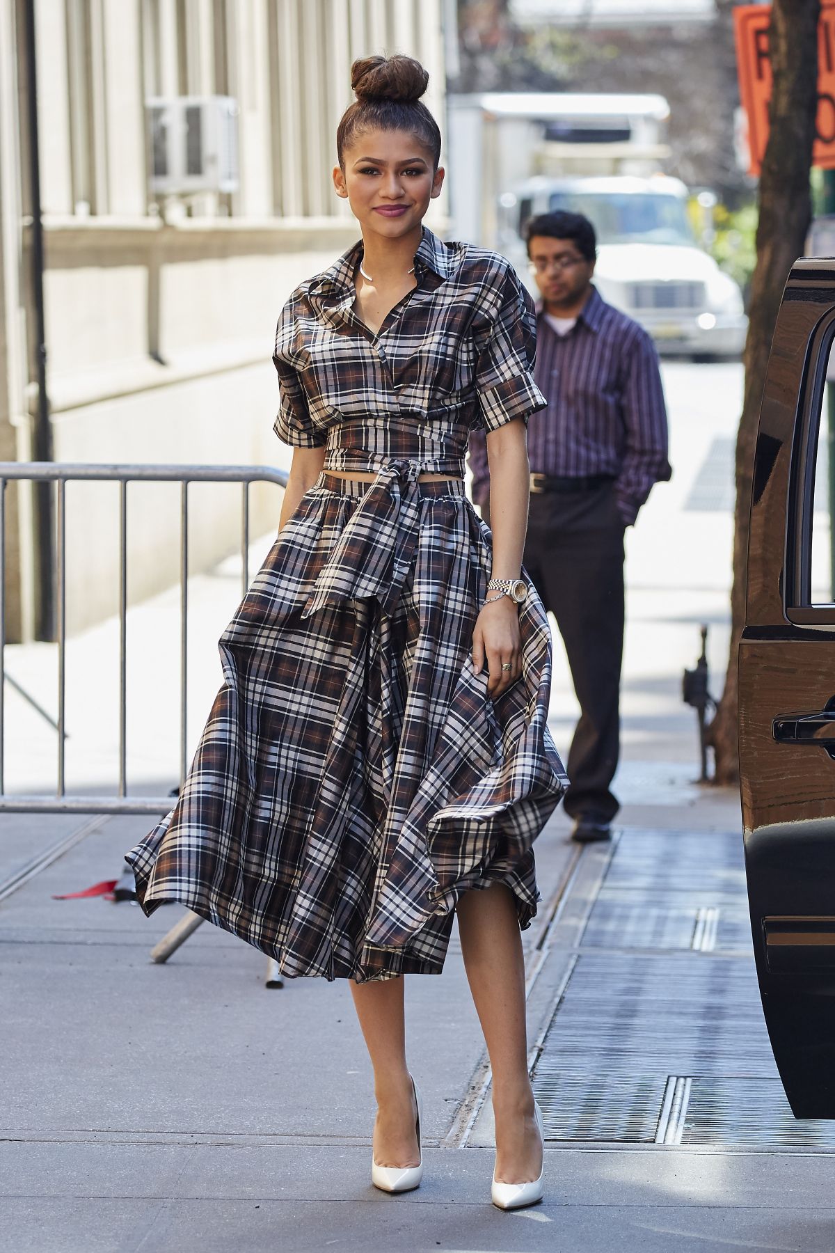 ZENDAYA COLEMAN Arrives at The View in New York 04/22/2015 – HawtCelebs