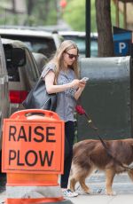 AMANDA SEYFRIED Meet Alec Baldwin in New York 05/11/2015