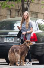 AMANDA SEYFRIED Meet Alec Baldwin in New York 05/11/2015