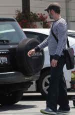 AMY ADAMS Out for Grocery Shopping in Los Angeles 05/29/2015