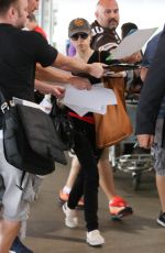 ANNA KENDRICK Arrives at Los Angeles International Airport 05/29/2015