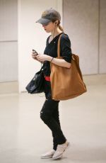 ANNA KENDRICK Arrives at Los Angeles International Airport 05/29/2015