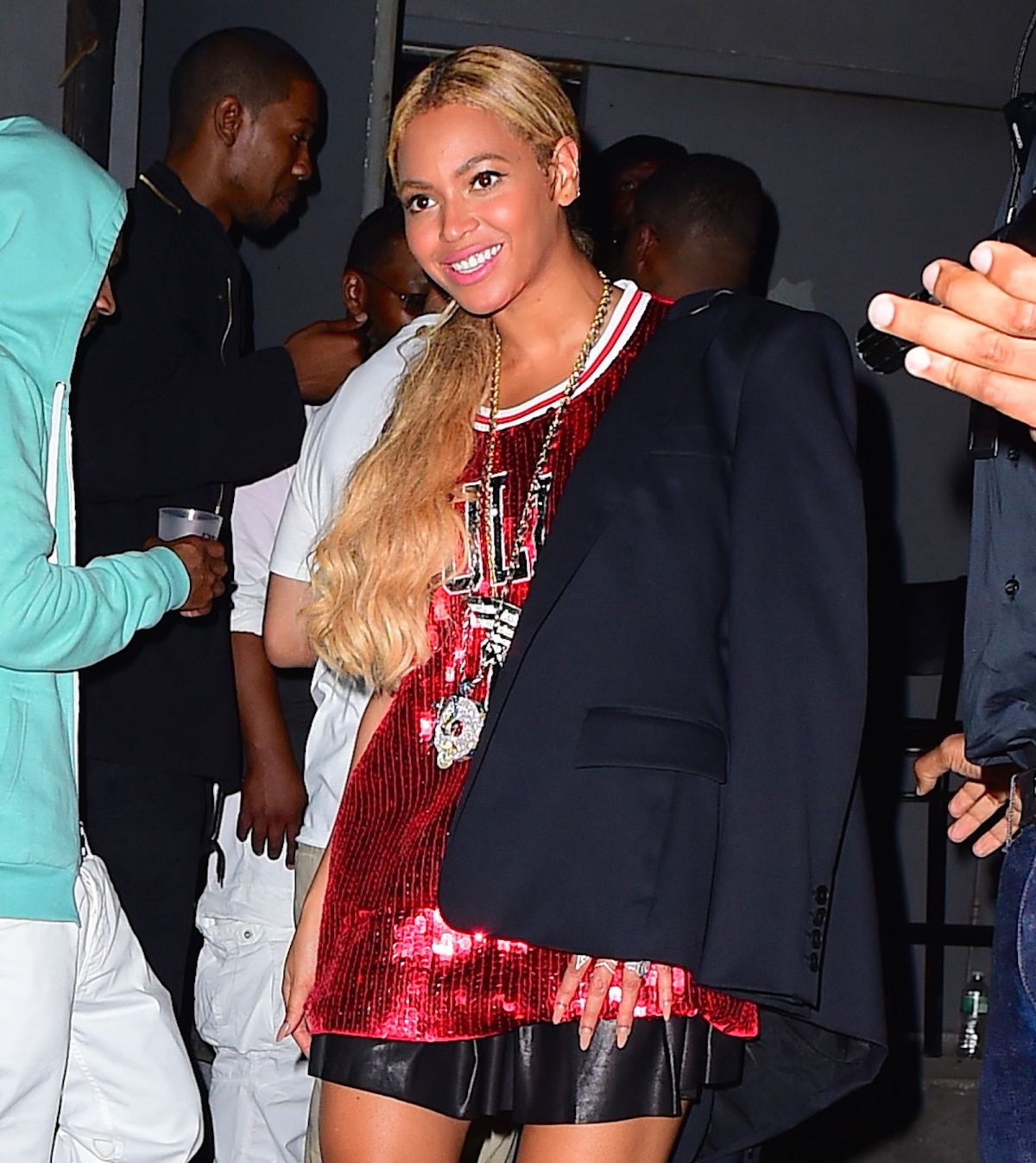 BEYONCE Leaves Terminal 5 in New York 05/17/2015 BEYONCE Leaves Terminal 5 in New York 05/17/2015