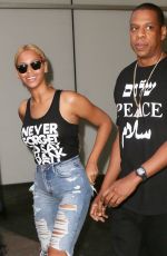 BEYONCE Out and About in New York 05/11/2015