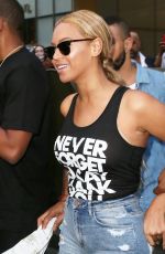 BEYONCE Out and About in New York 05/11/2015
