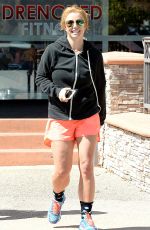 BRITNEY SPEARS Leaves Drenched Fitness in Thousand Oaks 05/10/2015