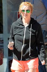 BRITNEY SPEARS Leaves Drenched Fitness in Thousand Oaks 05/10/2015