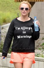 BRITNEY SPEARS Working Out in Thousand Oaks 05/05/2015