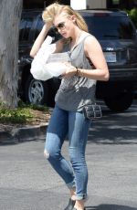 CHLOE MORETZ at Beverly Glen Shopping Center in Beverly Hills 05/11/2015