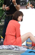 DAKOTA JOHNSON on the Set of How to be Single 05/28/2015