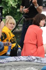 DAKOTA JOHNSON on the Set of How to be Single 05/28/2015