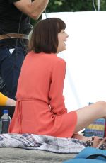 DAKOTA JOHNSON on the Set of How to be Single 05/28/2015