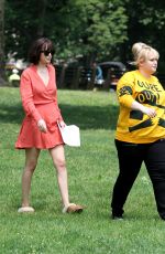 DAKOTA JOHNSON on the Set of How to be Single 05/28/2015