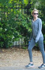 ELIZABETH BANKS Out Hiking in Los Angeles 05/07/2015
