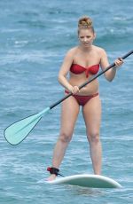 ELSABETH HARNOIS Paddleboarding in Maui 05/27/2015