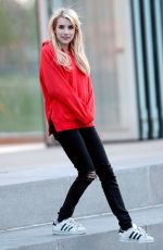 EMMA ROBERTS on the Set of Nerve 01/05/2015