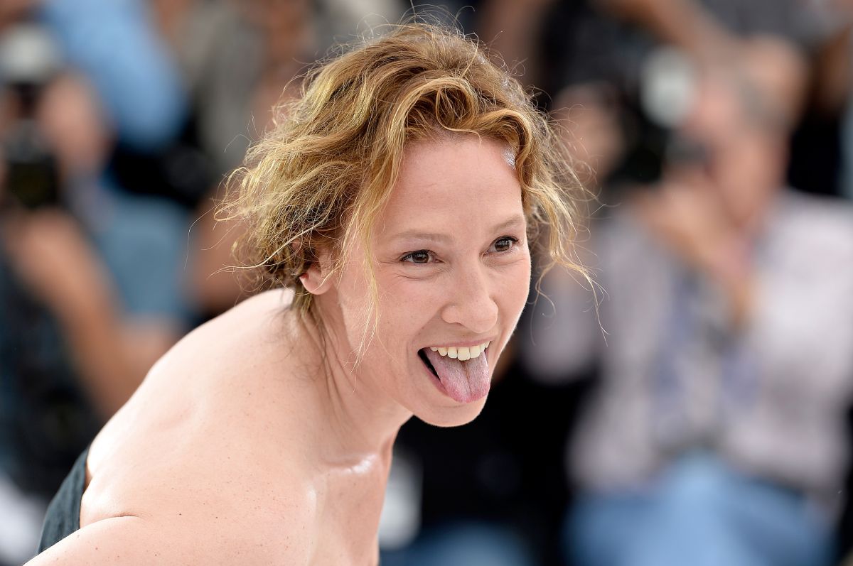 EMMANUELLE BERCOT at La Tete Haute Photocall at 2015 Cannes Film Festival.
