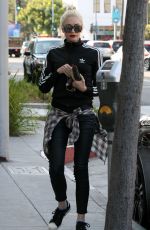 GWEN STEFANI Out and About in Los Angeles 05/21/2015
