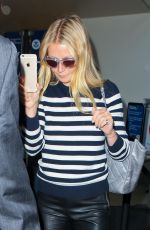 GWYNETH PALTROW Arrives at Los Angeles International Airport 05/22/2015