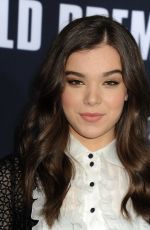 HAILEE STEINFELD at Pitch Perfect 2 Premiere in Los Angeles