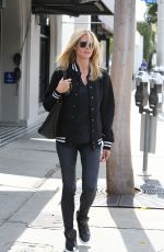 HEIDI KLUM Heading to a Hair Salon in Los Angeles 05/26/2015