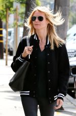 HEIDI KLUM Heading to a Hair Salon in Los Angeles 05/26/2015