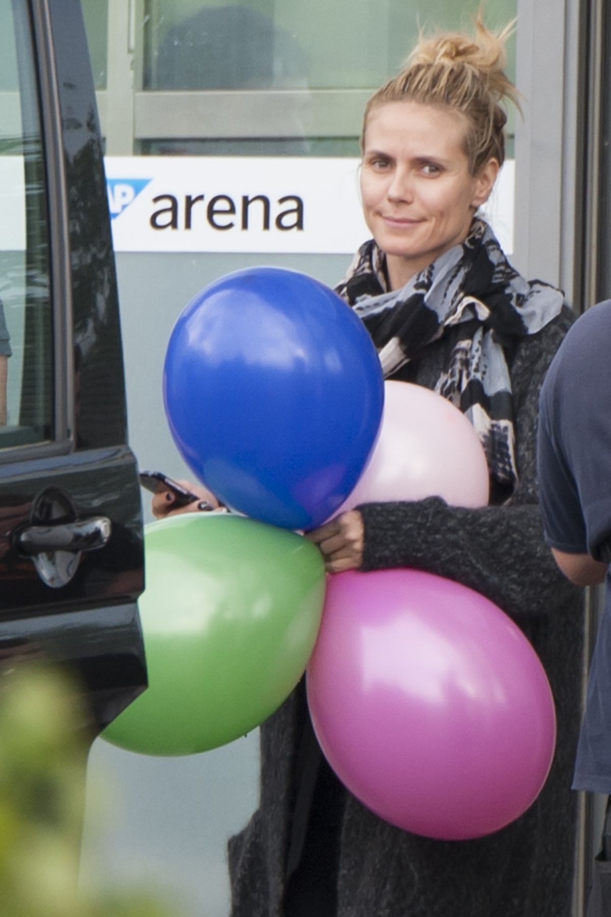 HEIDI KLUM Leaves SAP Arena in Mannheim HEIDI KLUM Leaves SAP Arena in Mannheim