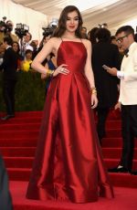 HAILEE STEINFELD at MET Gala 2015 in New York