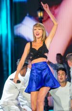 TAYLOR SWIFT Performs at Rock in Rio USA in Las Vegas