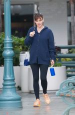 JENNIFER GARNER Out and About in Brentwood 05/11/2015