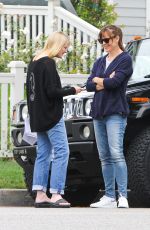 JENNIFER GARNER Out and About in Brentwood 05/30/2015