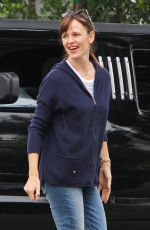 JENNIFER GARNER Out and About in Brentwood 05/30/2015