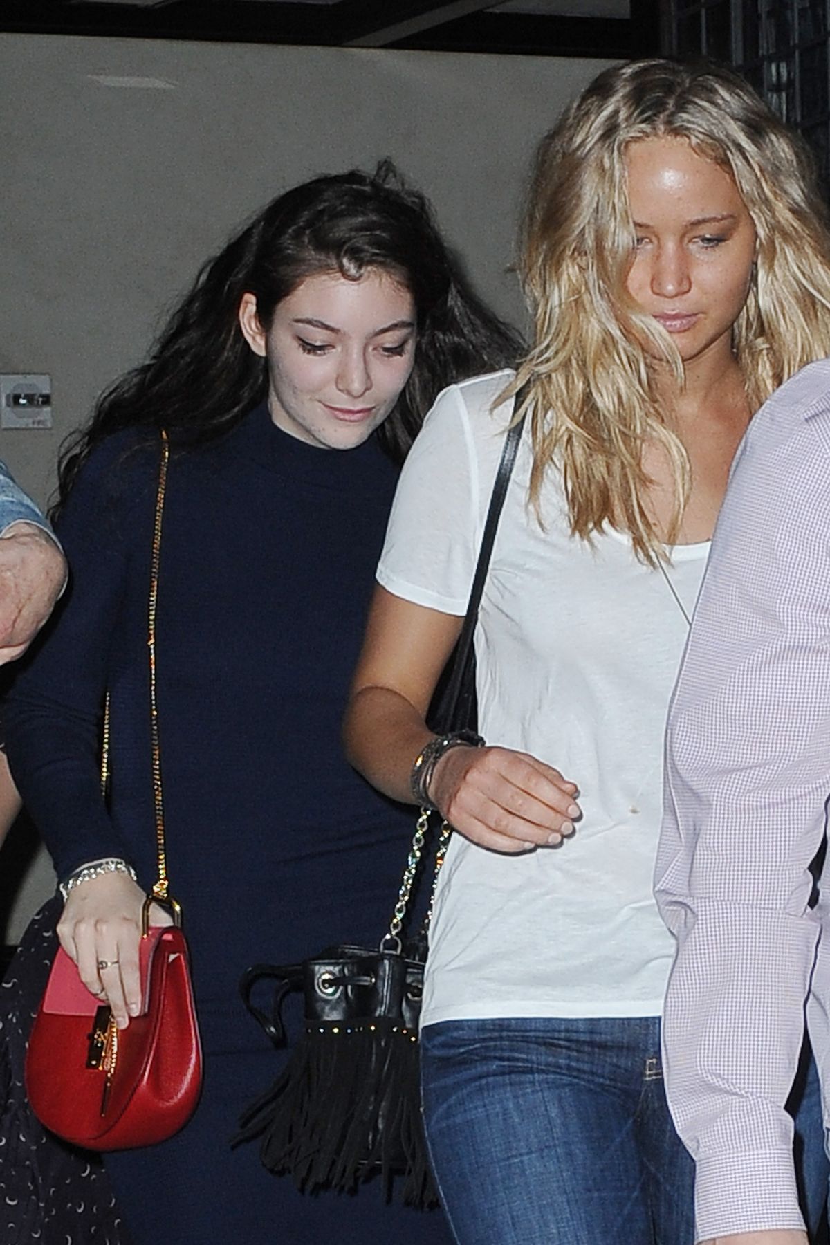 JENNIFER LAWRENCE and LORDE Noght Out in New York 05/03/2015 JENNIFER LAWRENCE and LORDE Noght Out in New York 05/03/2015