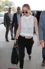 JENNIFER LAWRENCE Arrives at Los Angeles International Airport 01/05/2015