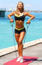 JENNIFER NICOLE LEE Workout on the Beach in Miami 05//24/2015
