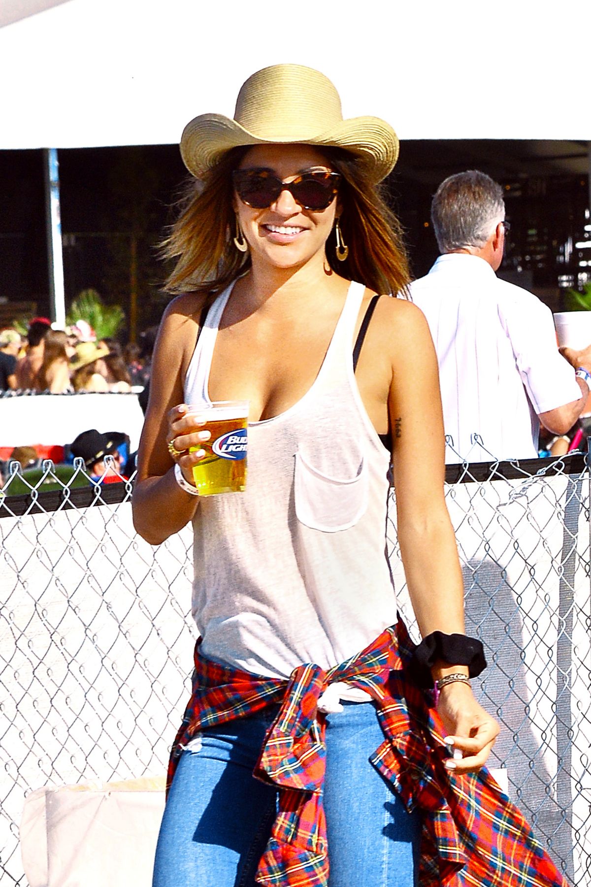 JESSICA SZOHR at Stagecoach Country Music Festival in Indio JESSICA SZOHR at Stagecoach Country Music Festival in Indio