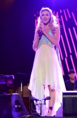 JOSS STONE Performs at Rock in Rio USA in Las Vegas