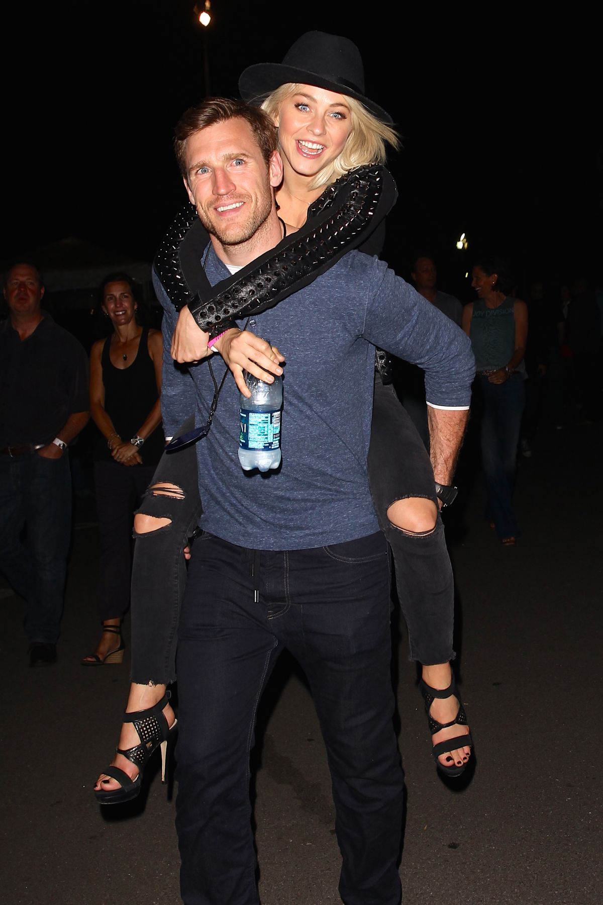JULIANNE HOUGH at U2 Concert in Inglewood 05/26/2015 JULIANNE HOUGH at U2 Concert in Inglewood 05/26/2015