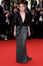 JULIANNE MOORE at La Tete Haute Premiere at 2015 Cannes Film Festival